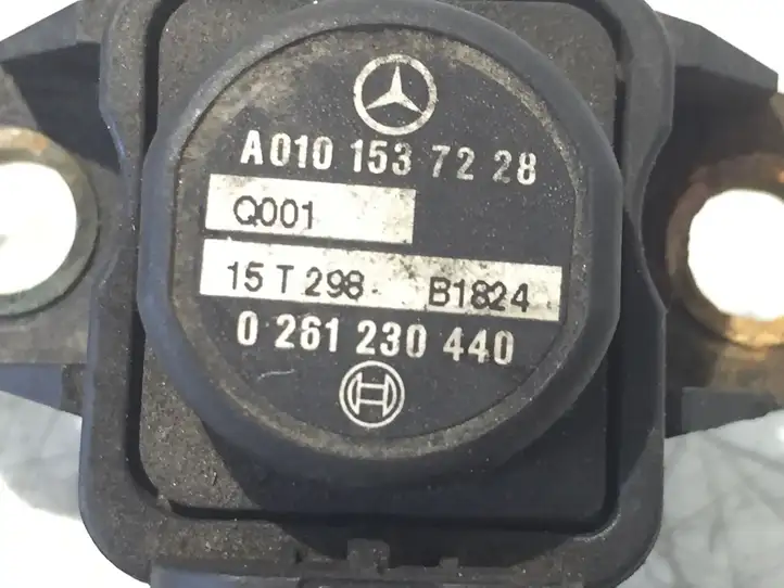 Mercedes-Benz Sprinter W906 (2006 - 2018) A0101537228 Датчик давления воздуха впуска — фото 2