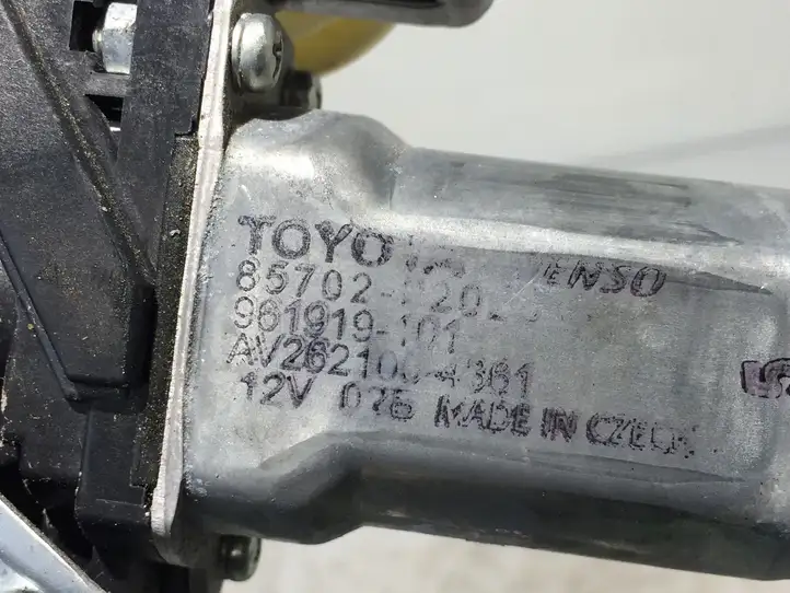 Toyota Yaris (2014 - 2019) C42107102 Электростеклоподъемник передний (комплект) — фото 4
