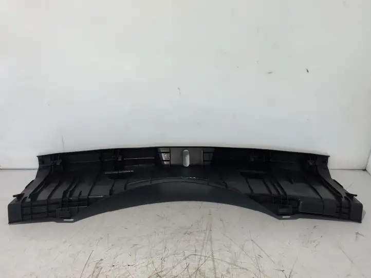 Toyota Yaris (2014 - 2019) 583870D090 Отделка порога багажника — фото 5