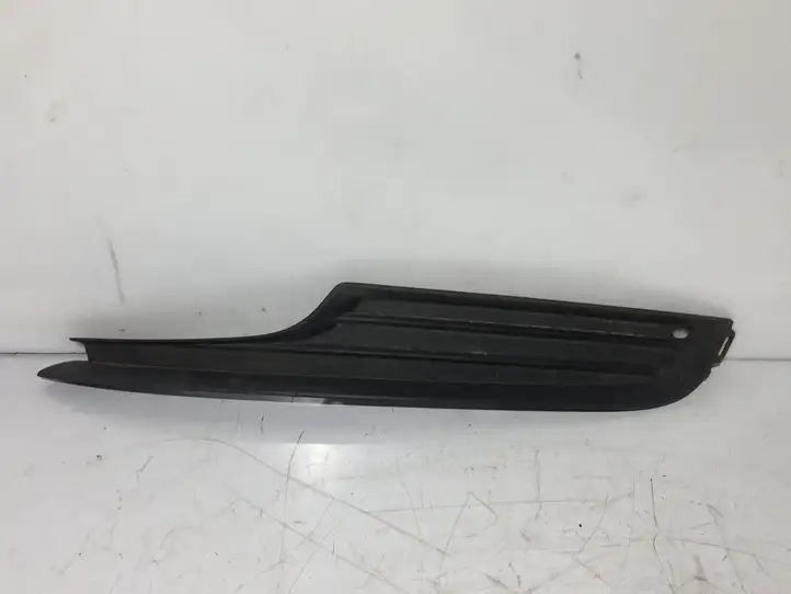 Volkswagen Golf VII (2013 - 2019) 5G0853665 Нижняя решетка переднего бампера — фото 1