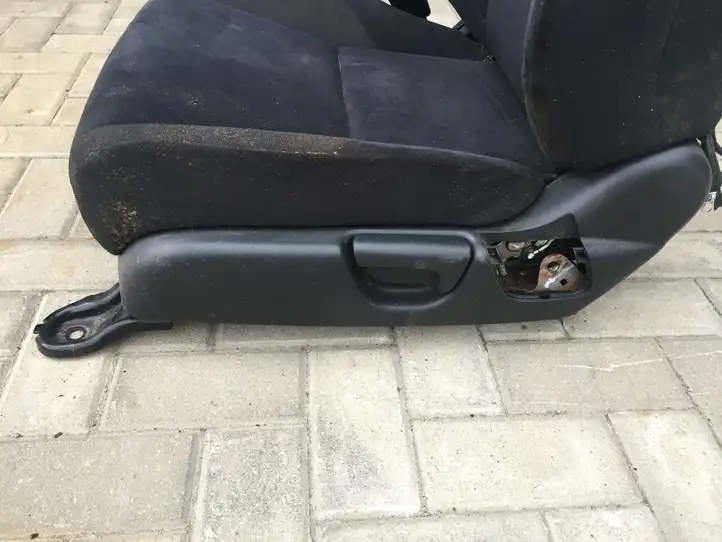 Honda Civic IX (2011 - 2017) 12C26XT4 Переднее сиденье водителя — фото 8