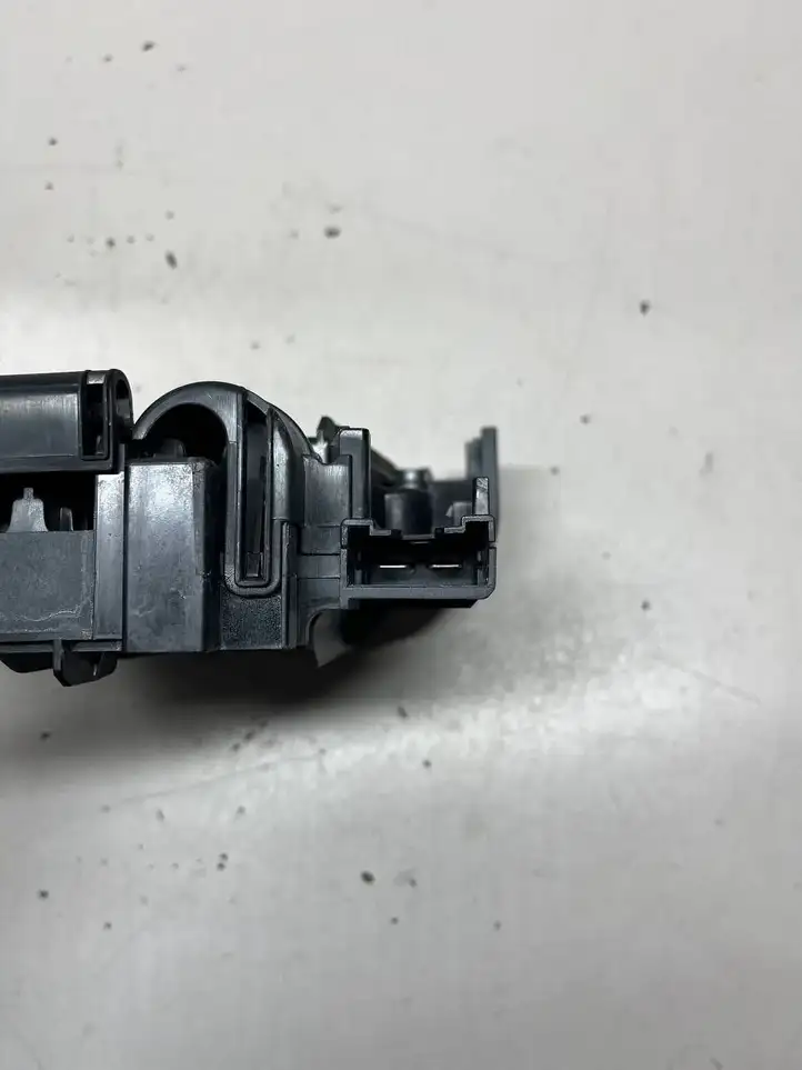 Mercedes-Benz C W204 (2007 - 2014) A2045403550 Плюсовой провод аккумулятора — фото 2