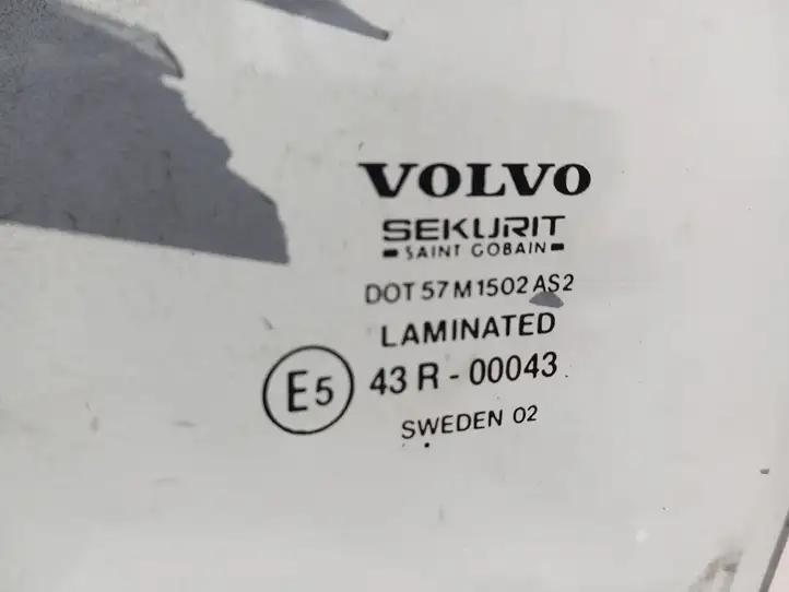 Volvo V70 (2000 - 2004) Стекло задней двери — фото 2