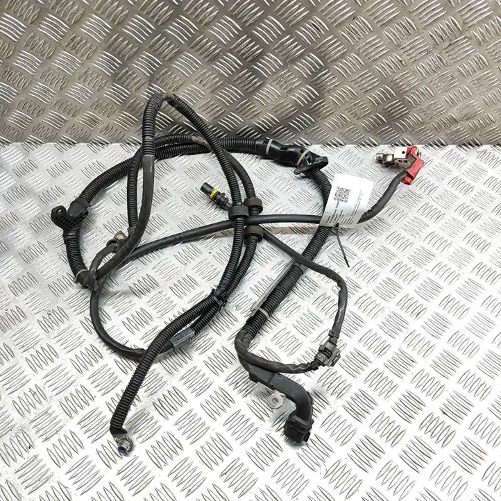 Mercedes-Benz E C207 W207 (2009 - 2017) A2075406834 Плюсовой провод аккумулятора — фото 2