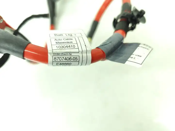 BMW 3 G20 G21 (2019 - ) 8707406 Плюсовой провод аккумулятора — фото 3