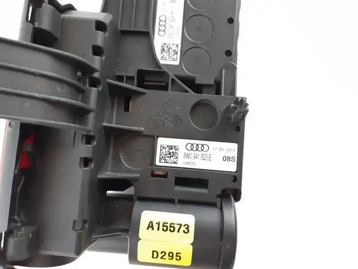 Audi A4 S4 B9 (2015 - 2019) 8W0941823E Плюсовой провод аккумулятора — фото 4