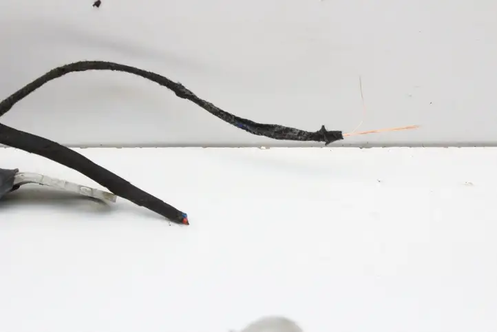 Mercedes-Benz EQS V297 (2021 - ) A2979981500 Плюсовой провод аккумулятора — фото 5