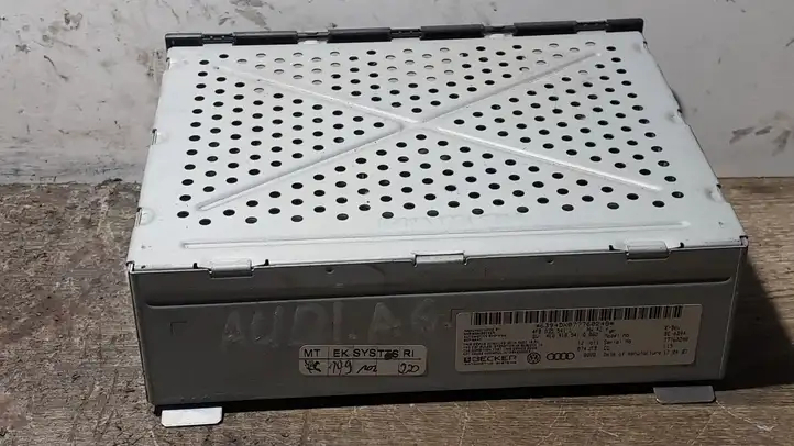 Audi A6 S6 C6 4F (2004 - 2008) 4F0035541L Усилитель звука — фото 4