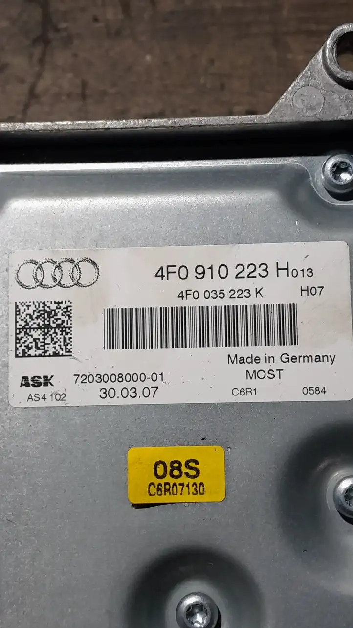 Audi A6 S6 C6 4F (2004 - 2008) 4F0910223H Усилитель звука — фото 3