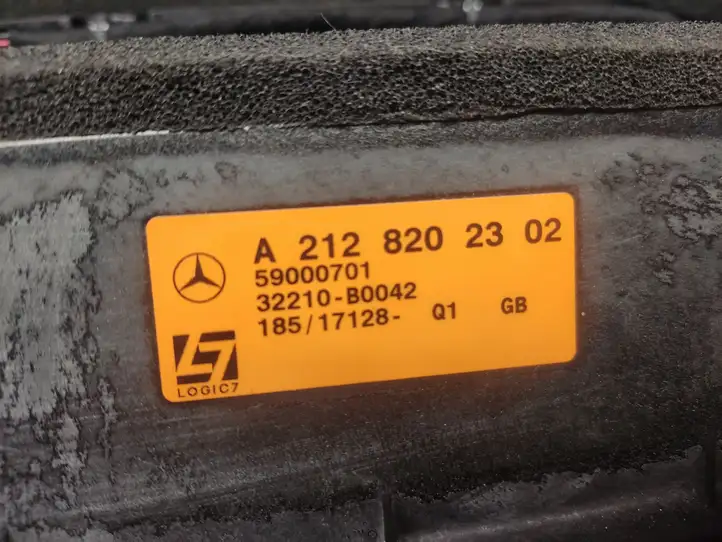 Mercedes-Benz E W212 (2009 - 2016)  A2128202302 Громкоговоритель (громкоговорители) в заднем подоконнике