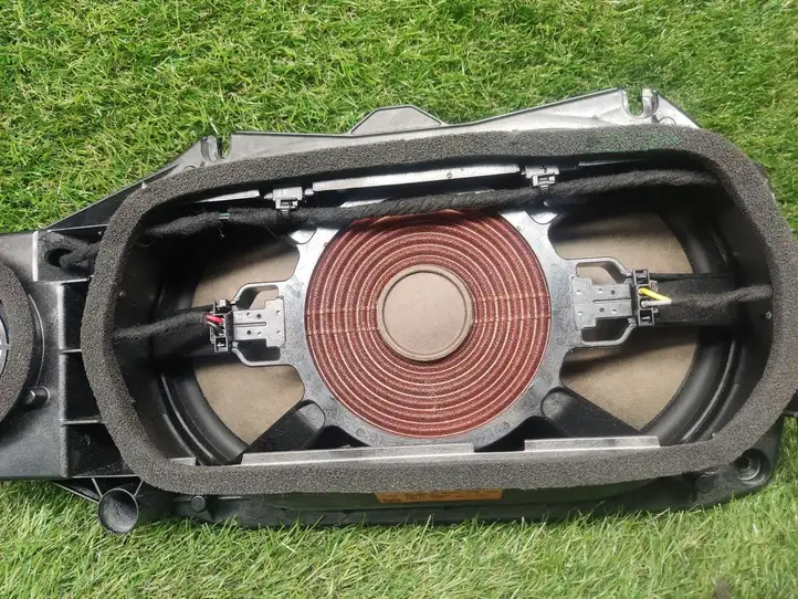 Mercedes-Benz E W212 (2009 - 2016)  A2128202302 Громкоговоритель (громкоговорители) в заднем подоконнике