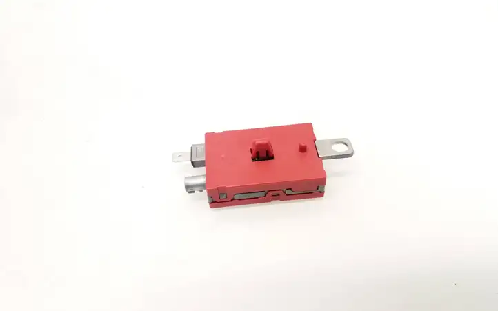 Volvo V60 (2010 - 2013) 7CP118C847PA Усилитель антенны — фото 3