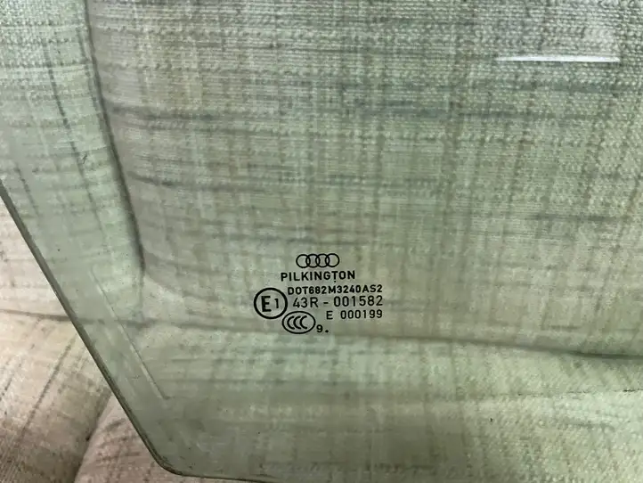 Audi A4 S4 B8 8K (2007 - 2011) 43R001582 Стекло передней двери — фото 4