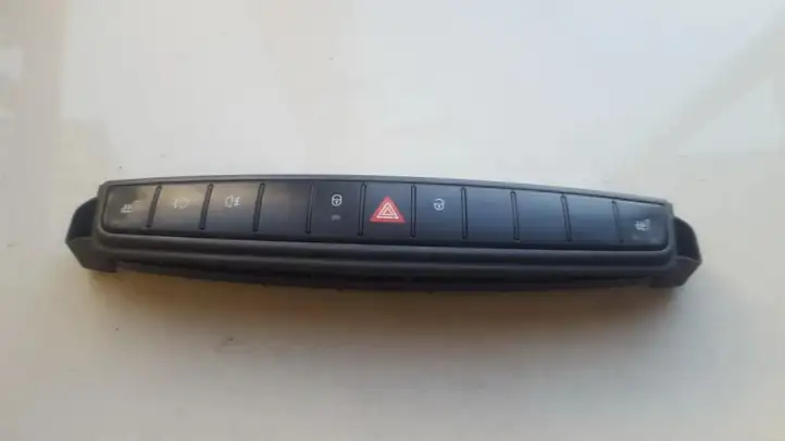 Smart ForFour I (2004 - 2006) A4548203310 Включатель аварийных фонарей — фото 1