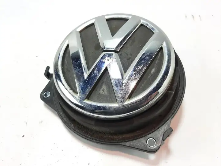 Volkswagen Polo V 6R (2009 - 2015) 6R6827469B Кнопка закрытия багажника — фото 1