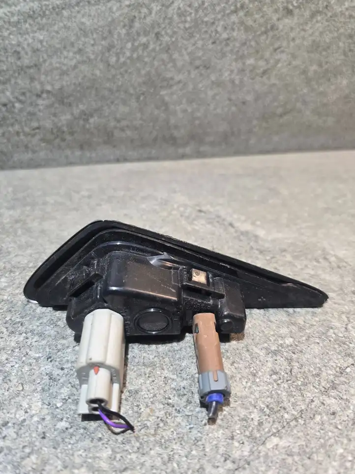 Tesla Model X (2015 - 2021) 112510699A Боковая камера в крыле — фото 3