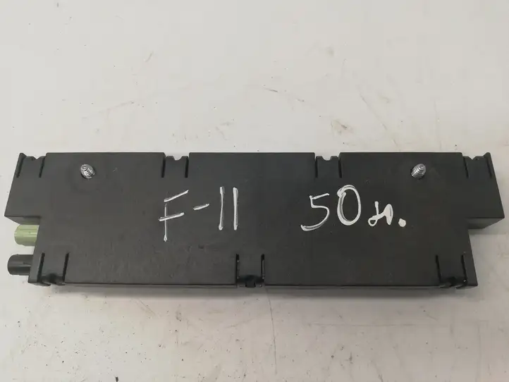 BMW 5 F10 F11 (2009 - 2016)  9276036 Усилитель антенны