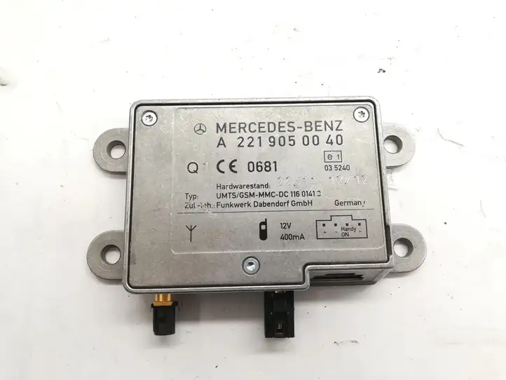 Mercedes-Benz E W212 (2009 - 2016) A2219050040 Усилитель антенны — фото 1