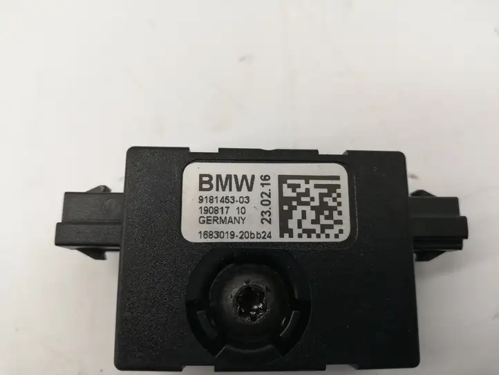BMW 1 F20 F21 (2011 - 2019) 9181453 Усилитель антенны — фото 2