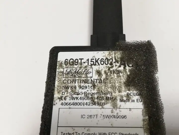 Ford C-MAX II (2010 - 2015) 6G9T15K602 Усилитель антенны — фото 2