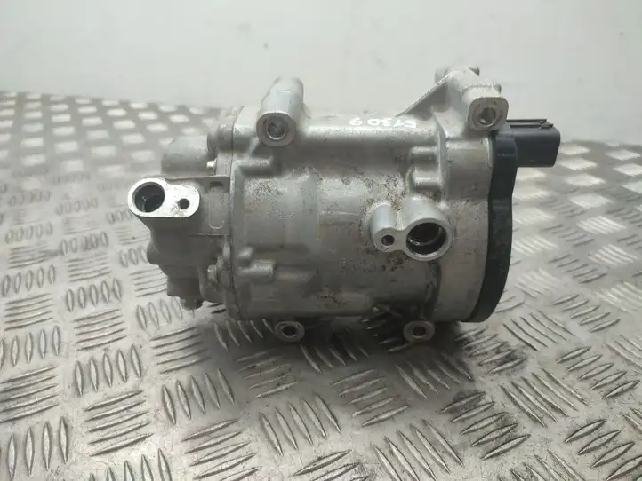 Toyota Yaris (2014 - 2019) 0424000740 Компрессор (насос) кондиционера воздуха — фото 3