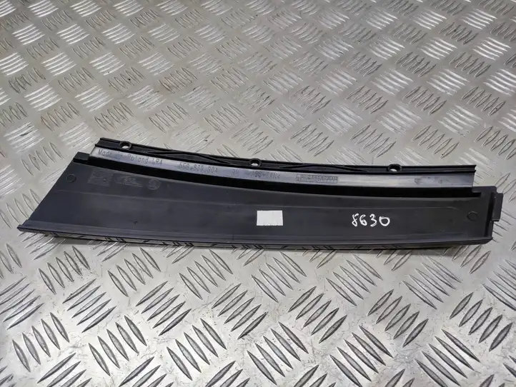 Skoda Octavia Mk3 (5E) (2013 - 2019) 5E9839904 Молдинги задней двери — фото 2
