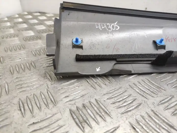 Nissan 370Z (2008 - 2014) 768371EA0A Накладка стоек лобового стекла — фото 5