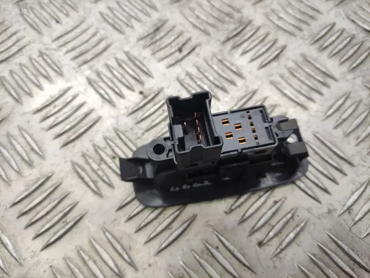 Nissan Qashqai (2010 - 2013) 25411JD000 Блок кнопок стеклоподъемников — фото 2