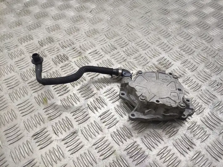 Seat Exeo (3R) (2008 - 2013) 03L145100F Вакуумный насос — фото 1
