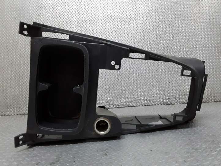 Suzuki Swift (2004 - 2010)  7581162J0 Держатель чашки