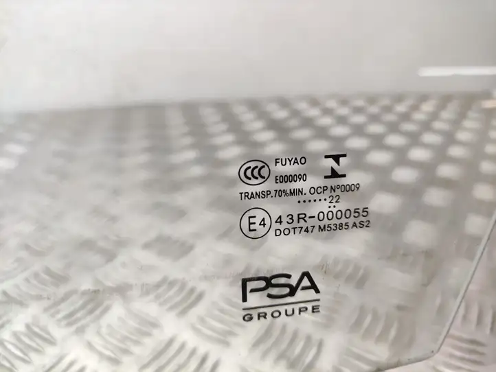 Peugeot 308 (2021 - ) Стекло передней двери — фото 2