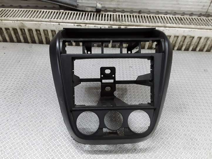 Volkswagen Fox (2005 - 2009)  5Z0858061A Отделка контроля климата / контроля печки