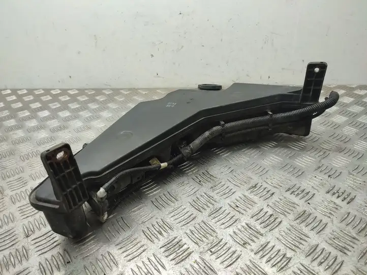 Audi Q5 SQ5 (2008 - 2012) 8R0955453B Бачок омывателя стекла — фото 2