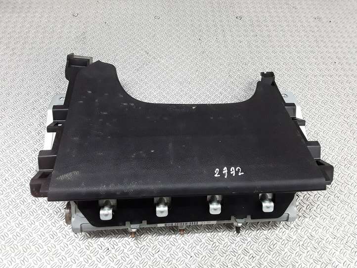 Mitsubishi ASX (2010 - 2016)  7030A242 Подушка безопастности колен