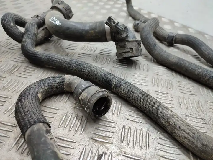 Land Rover Range Rover Evoque L538 (2015 - 2018) Шланги системы охлаждения — фото 5
