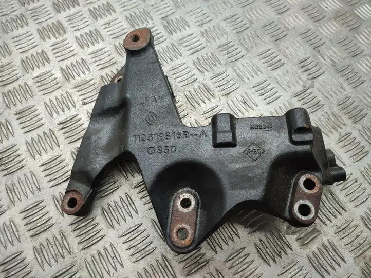 Nissan X-Trail T32 (2014 - 2021) 112319818R Кронштейн двигателя — фото 1