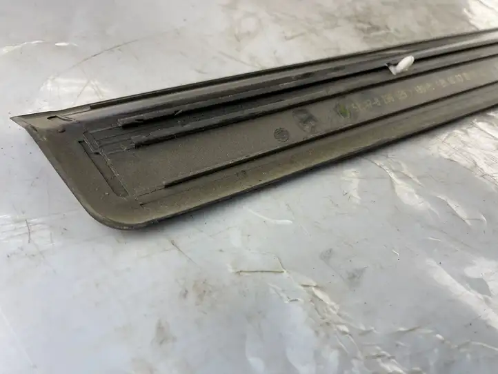 BMW 3 E46 (1998 - 2005) 51478196129 Внутренняя отделка переднего порога — фото 3