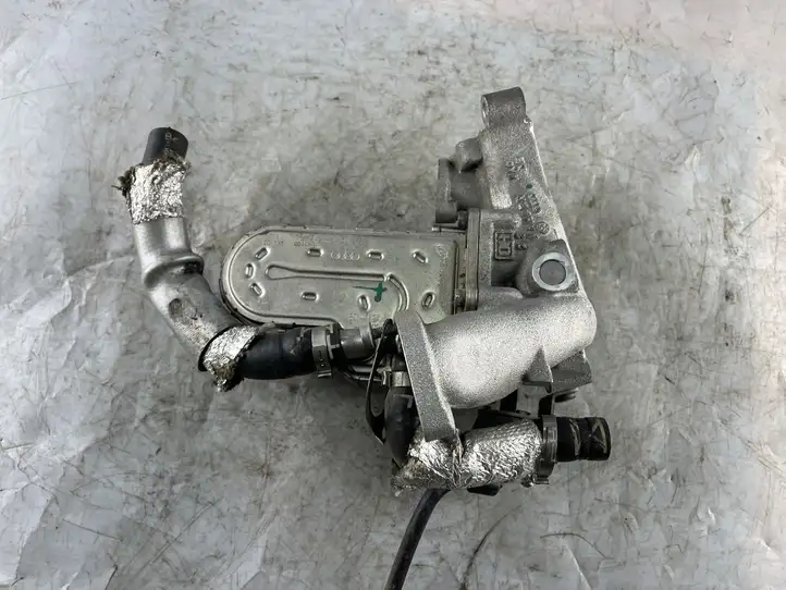 Audi A8 S8 D3 4E (2005 - 2007) 057131512K Охладитель клапана EGR — фото 1