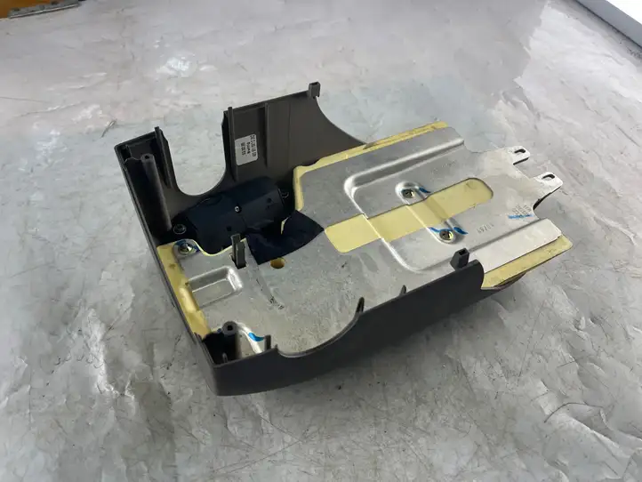 Audi A8 S8 D3 4E (2005 - 2007) 4E0951597C Обшивка рулевой колонки — фото 3