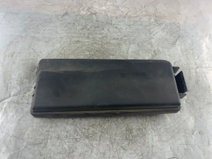 Opel Vectra C (2002 - 2005) 460023260 Крышка ящика предохранителей — фото 1