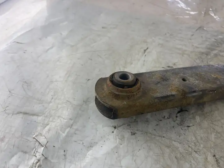 Opel Vectra C (2002 - 2005) 13105744 Рычаг подвески — фото 2