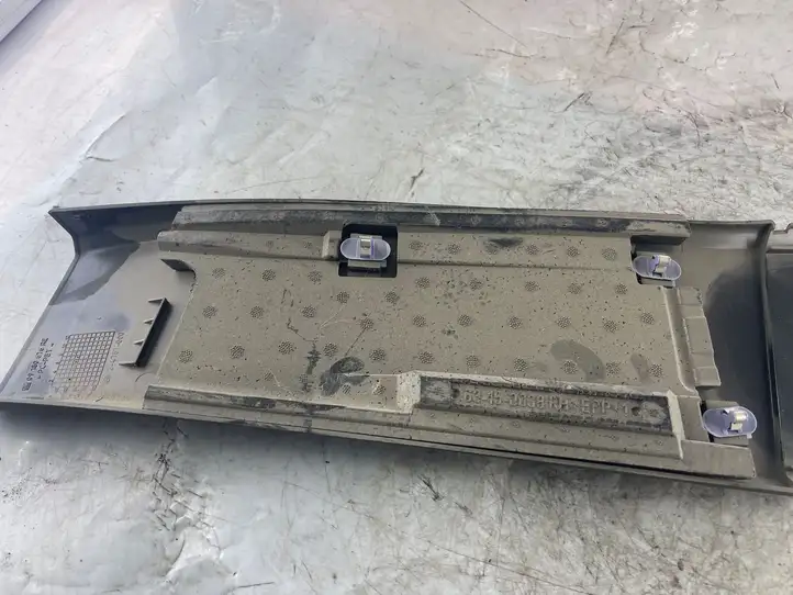 Opel Vectra C (2002 - 2005) 09180676RE Нижняя обшивка стойки B — фото 4
