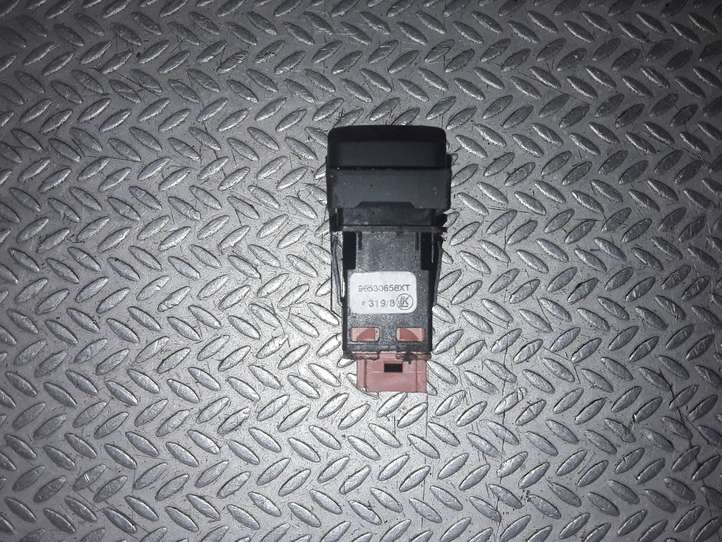 Citroen C4 Picasso (2006 - 2013)  96530658XT Включатель открытия топливного бака
