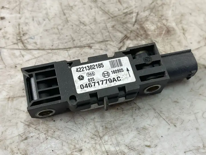Jeep Grand Cherokee (WK) (2004 - 2010) 04671779ac Датчик удара SRS — фото 1