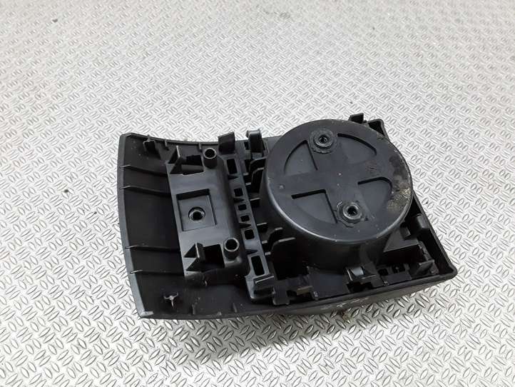 Volkswagen Polo (2009 - 2015)  6R0862533B Держатель чашки