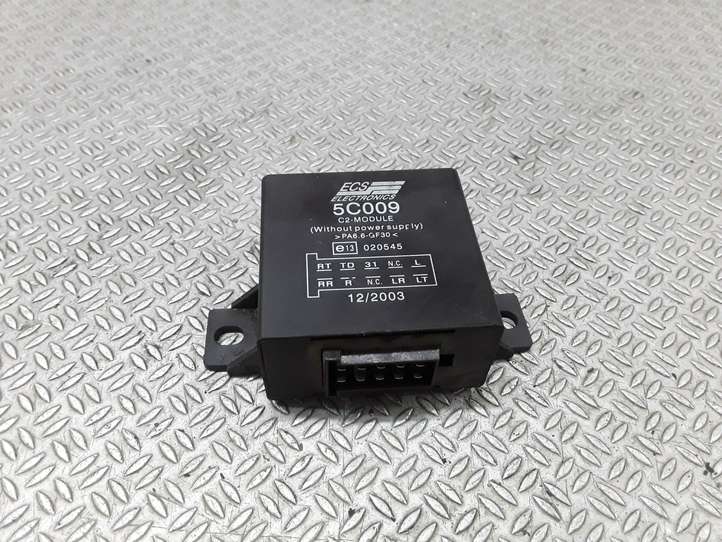 Volvo V70 (2000 - 2004)  5C009 Блок управления крюка для прицепа