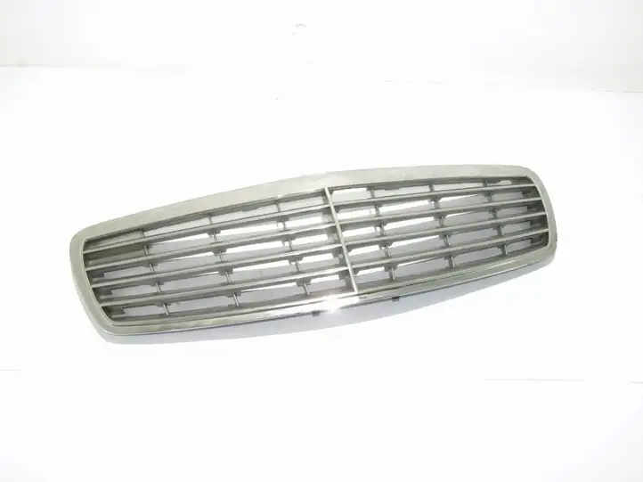 Mercedes-Benz E W211 (2002 - 2009) Передняя решетка — фото 1