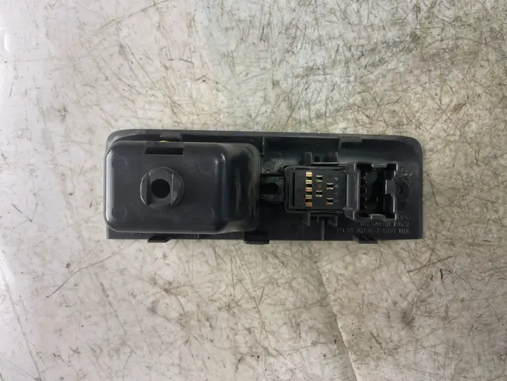 BMW 5 GT F07 (2010 - 2017) 82961eb360 Кнопка стеклоподъемников — фото 3