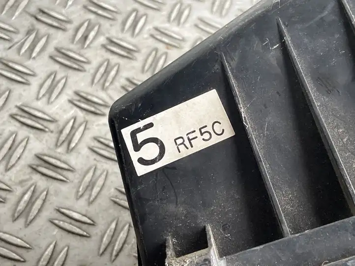 Mazda 6 (2005 - 2007) RF5C Корпус воздушного фильтра — фото 1