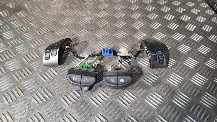 Honda Accord (2003 - 2007) M29811 Кнопки на рулевом колесе — фото 1